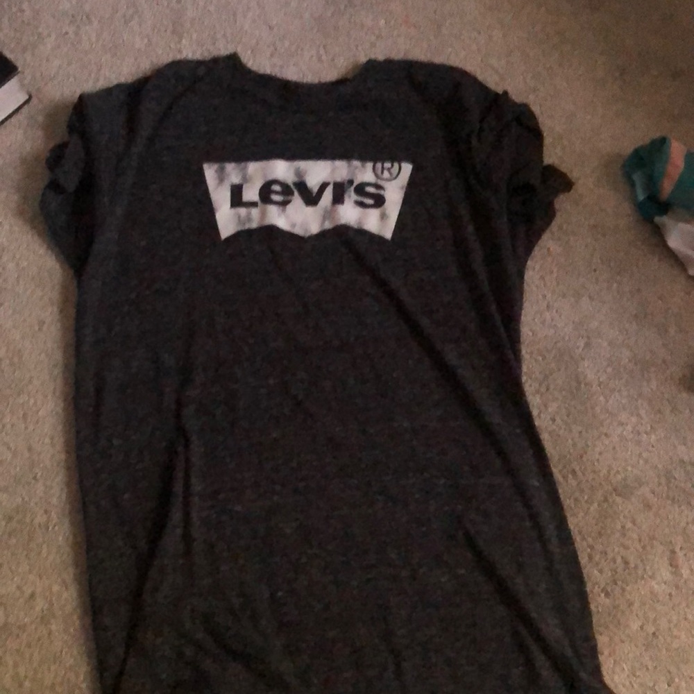 Gray Levi t shirt